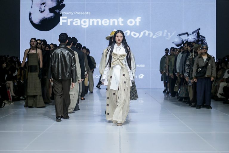 Sinergi Teknologi dan Fashion di JFW 2026 Melalui “Fragment of Anomaly”