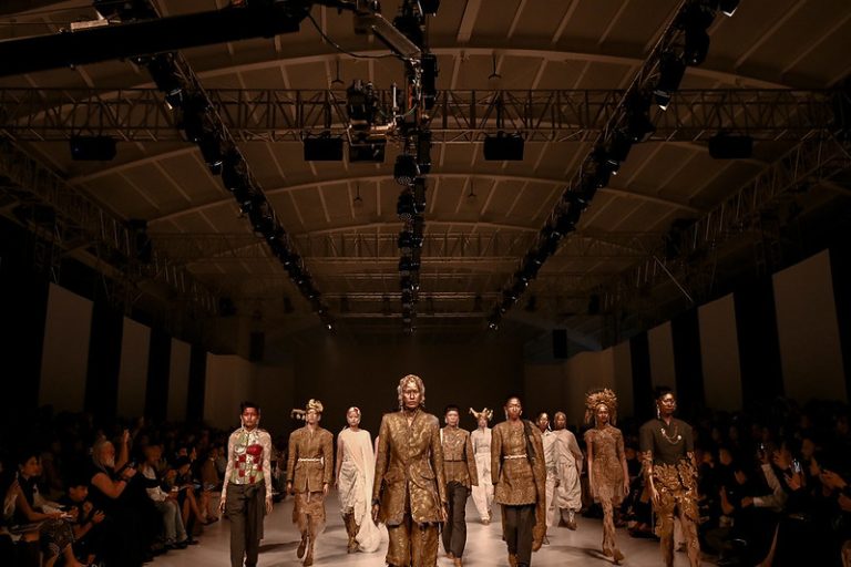 JFW 2026 “DEWI FASHION KNIGHTS” (TANGAN Privé , KRATON Auguste Soesastro, TOTON)