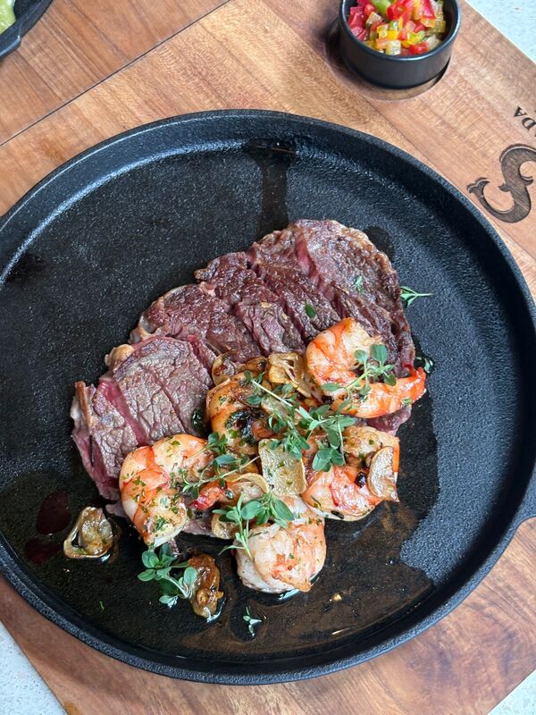 “Menú Especial de Almuerzo”: Makan Siang Bernuansa Urban di Sudestada