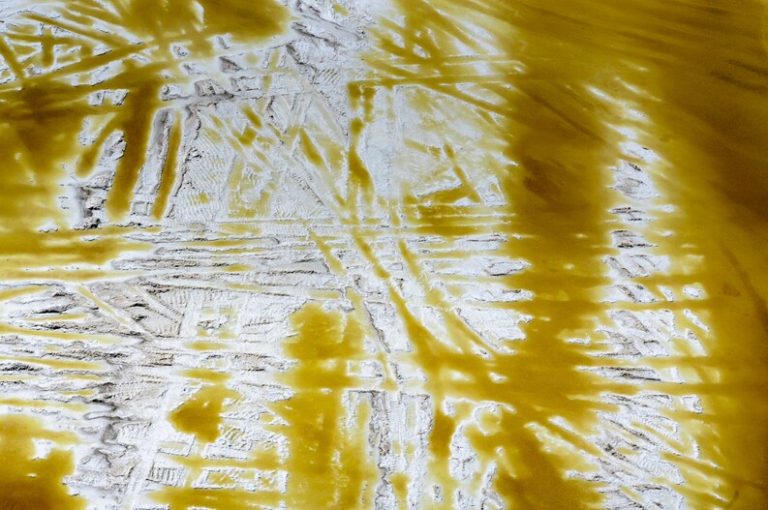 Ingatan Material dan Krisis Planet di “UNBOUND: Resonating Light”